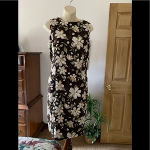 2nd $⤵️.Brown/magnolia  Floral dress